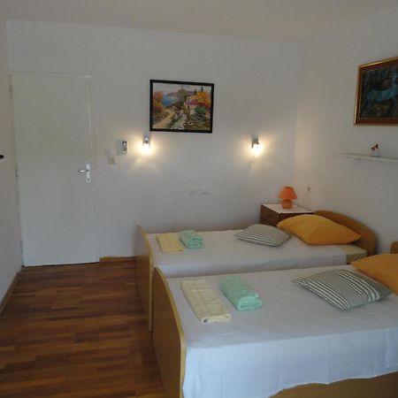 Guesthouse Iva Hvar Town Exteriör bild